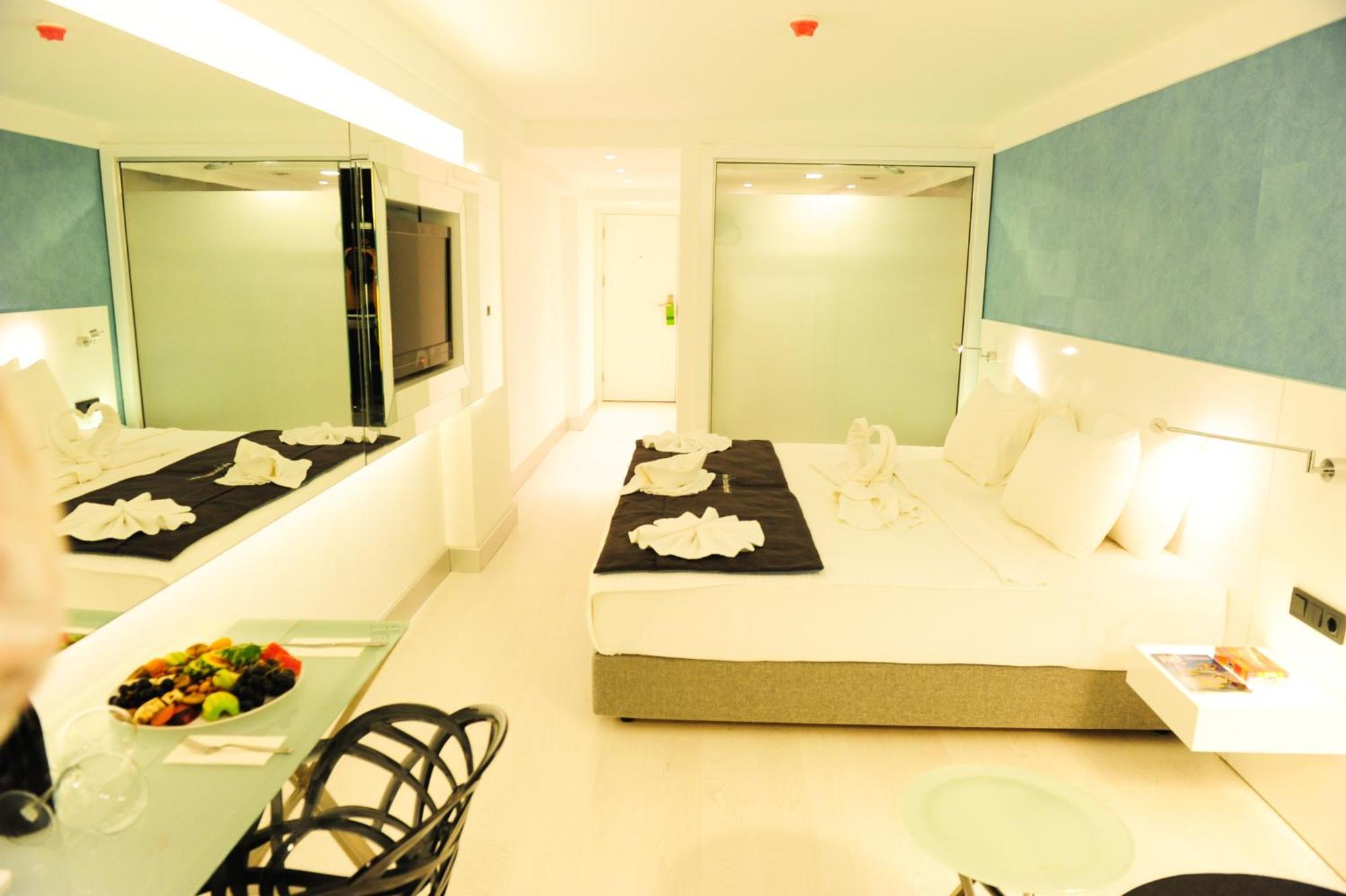 Efe Hotel Kusadasi Luaran gambar